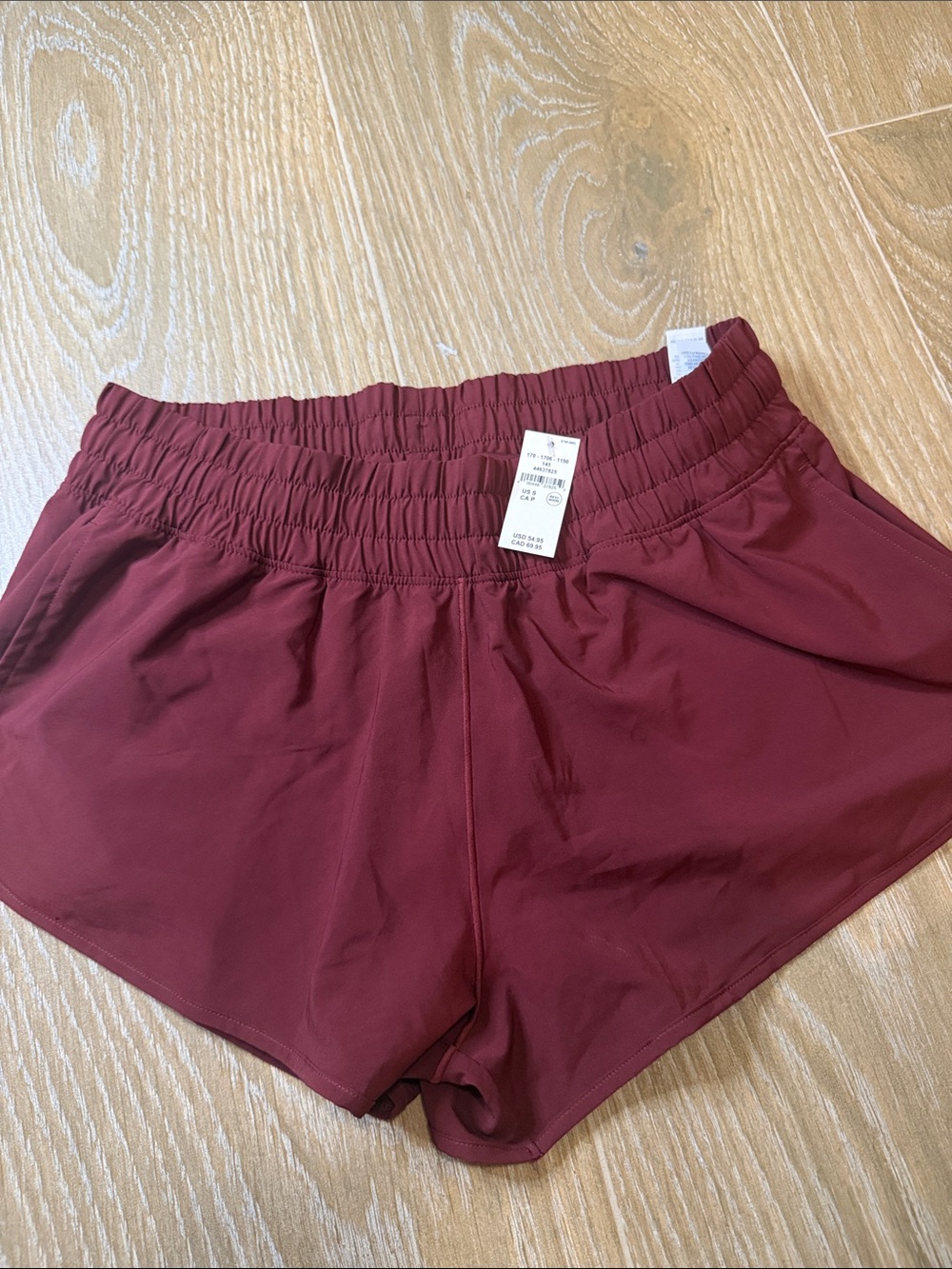 OFFLINE By Aerie 2" Hot Stuff Short in Deep Ruby NWT - Picture 8 of 11